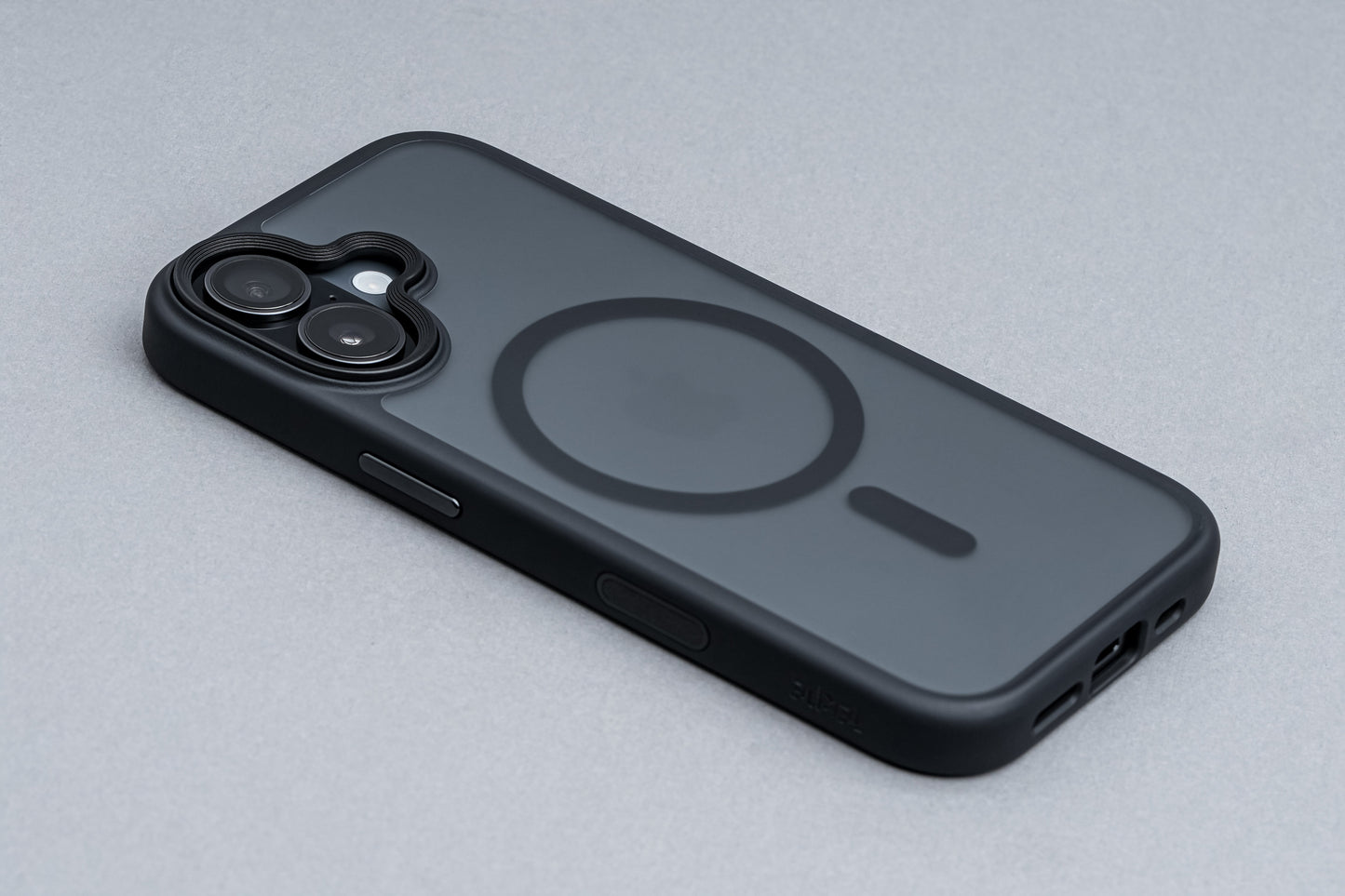 Tekne Hybrid Frost Matte case  for iPhone 17
