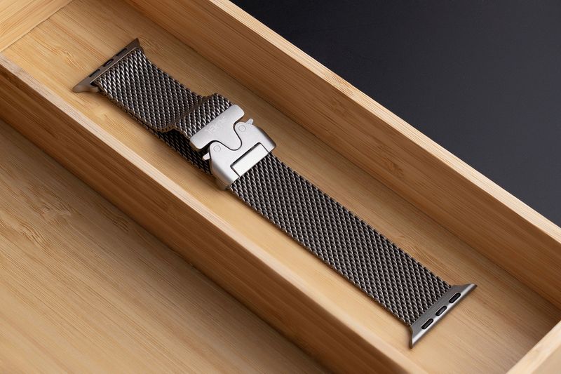 Tekne Milanese Adventure Band | Slim, Breathable, Secure Magnetic StrapÂ 